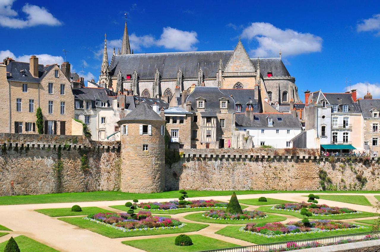 Apartament Studio Tout Confort Avec Vue Cathedrale A St Patern Vannes-Centre Zewnętrze zdjęcie